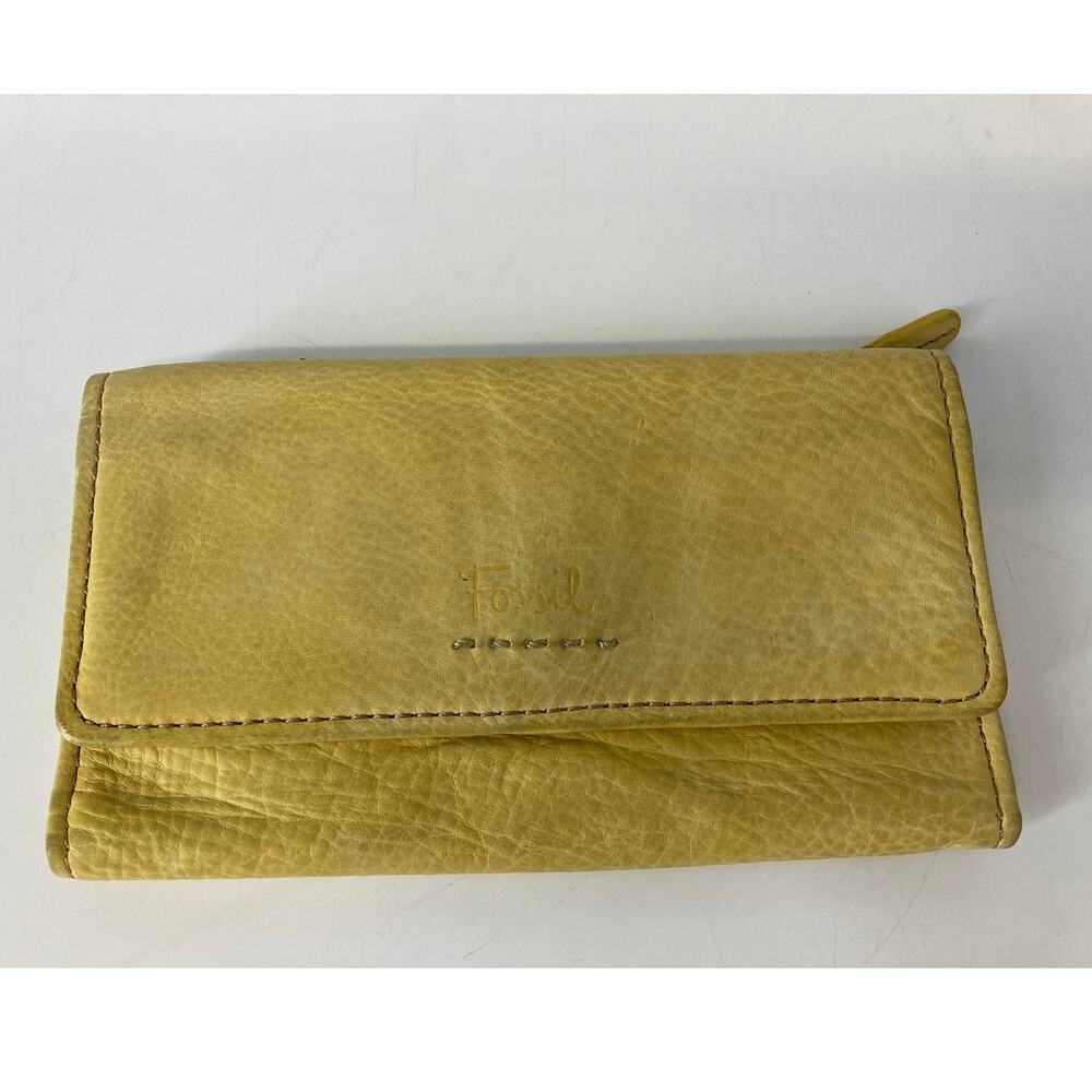 FOSSIL LARGE YELLOW SMOOTH LEATHER WOMENS WALLET - Picture 2 of 16